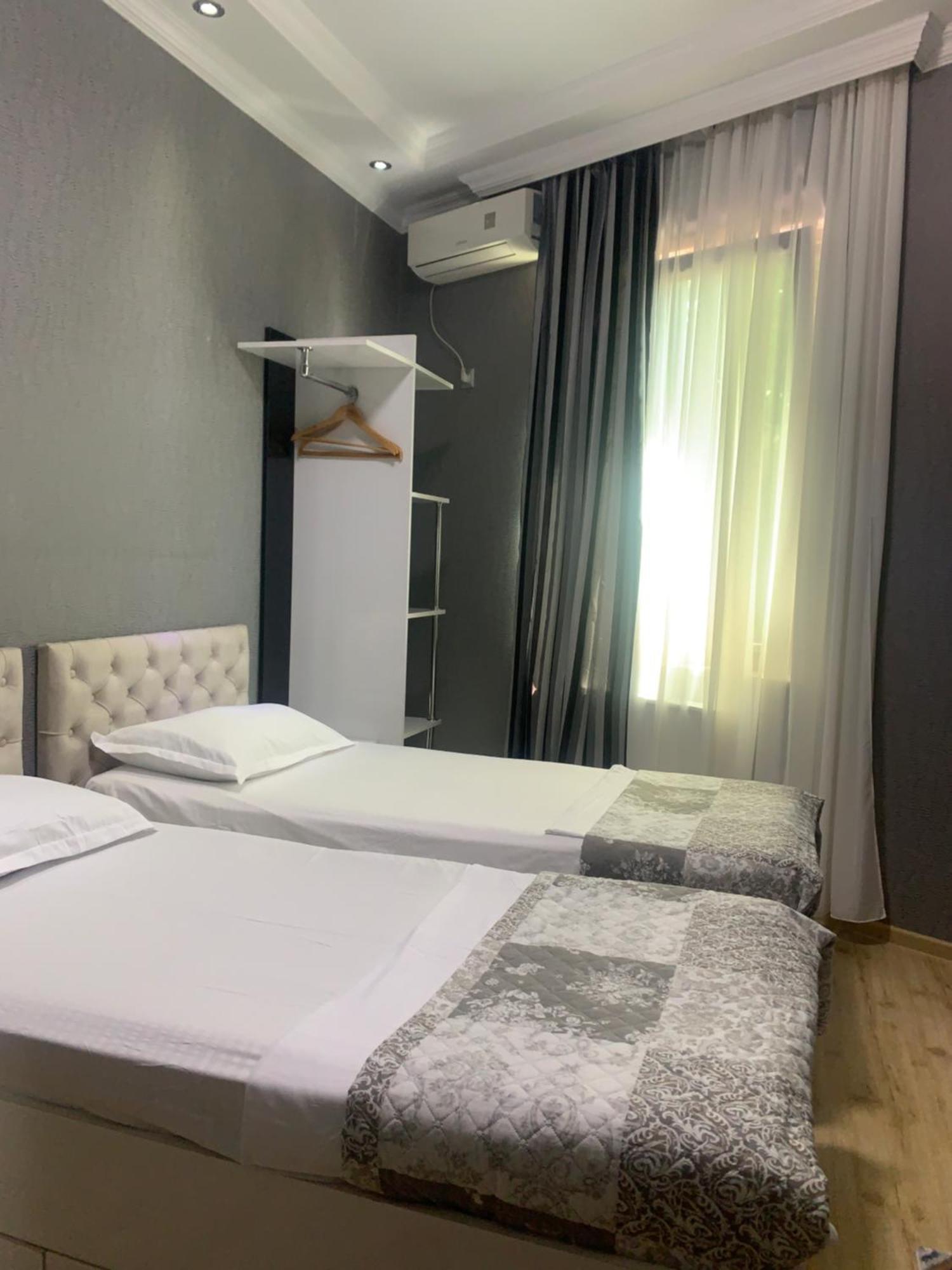 Aisi Kutaisi Hotell Eksteriør bilde